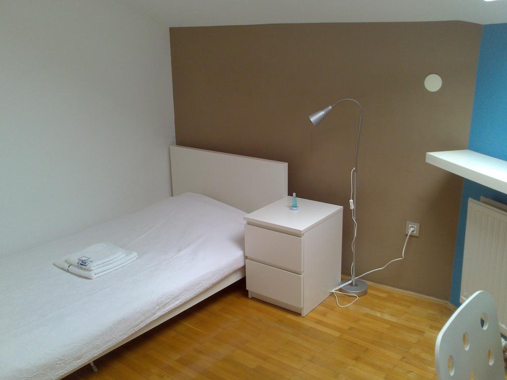 Rainbow Rooms Ljubljana Værelse billede